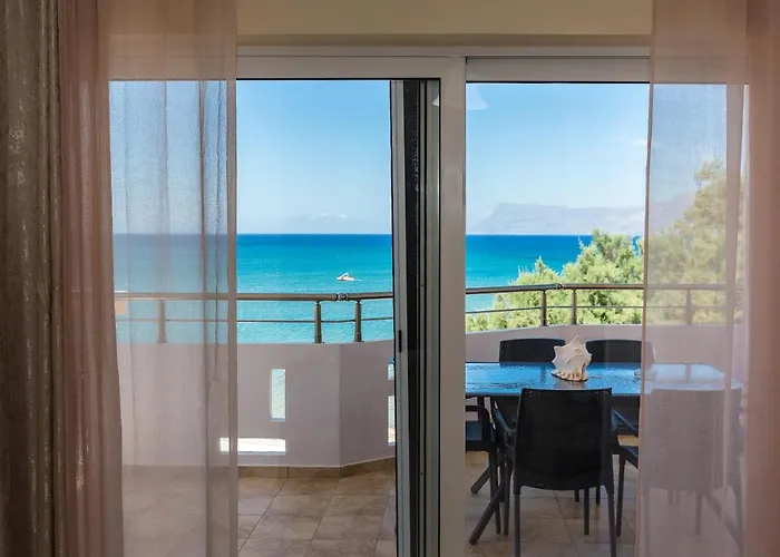 Mavros Molos Seaside Apartment