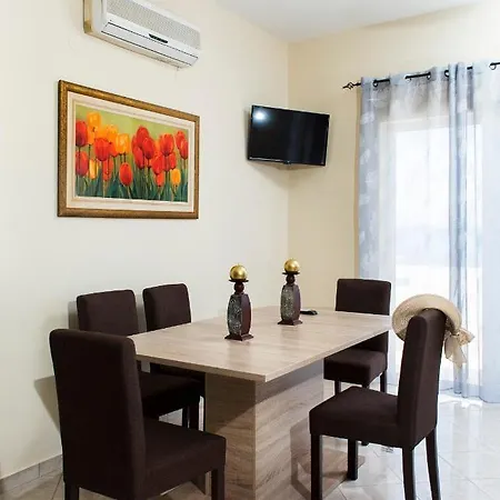 Mavros Molos Seaside Apartment Kíssamos Exterior photo