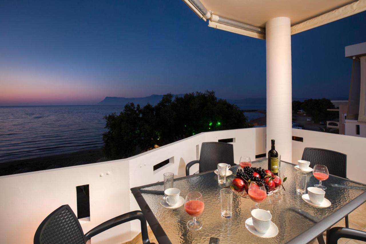 Mavros Molos Seaside *